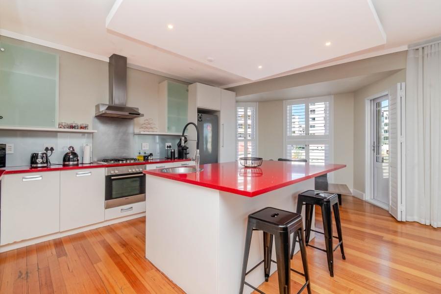 3 Bedroom Property for Sale in Sea Point Western Cape